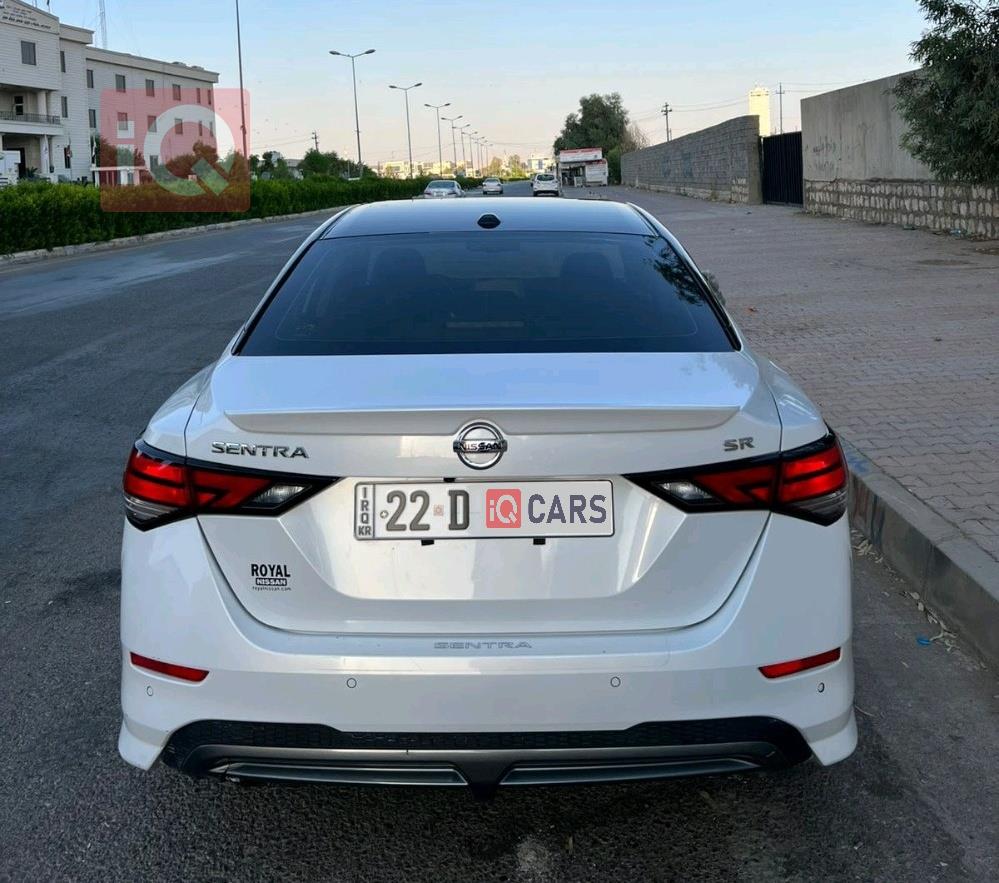 نیسان سێنترا